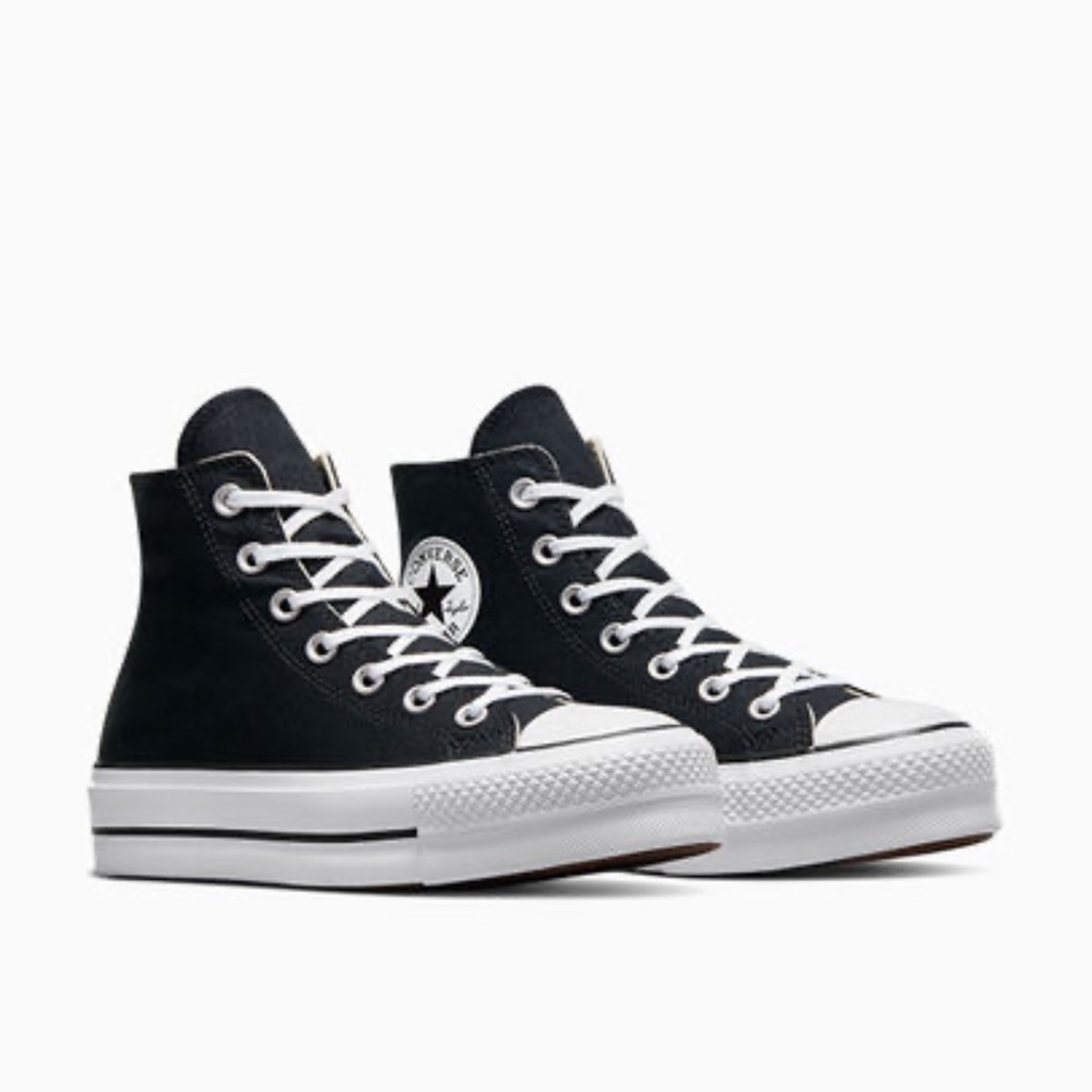 Women’s platform converse. NEW